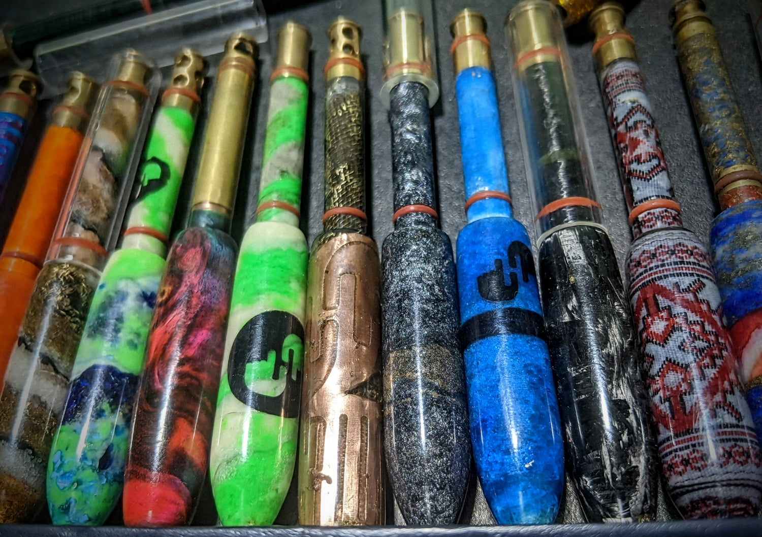 different variants of Handart smoking pipes from the Vision collection